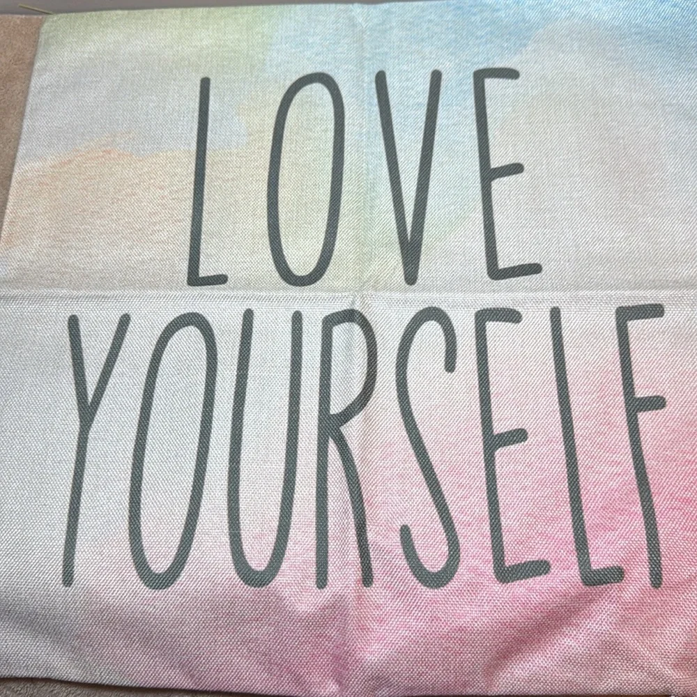 SET OF 4 PILLOW COVERS